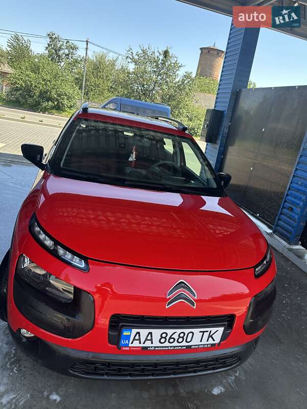 Внедорожник / Кроссовер Citroen C4 Cactus 2018 в 