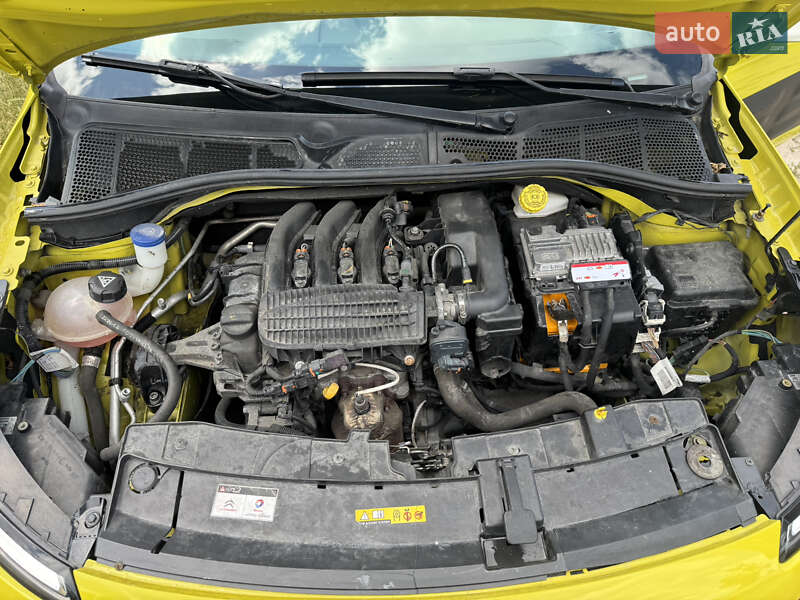 Внедорожник / Кроссовер Citroen C4 Cactus 2016 в Киеве