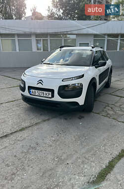Внедорожник / Кроссовер Citroen C4 Cactus 2016 в 