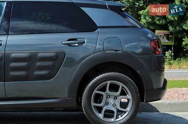 Внедорожник / Кроссовер Citroen C4 Cactus 2014 в 