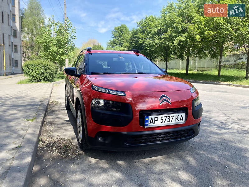 Внедорожник / Кроссовер Citroen C4 Cactus 2014 в Запорожье