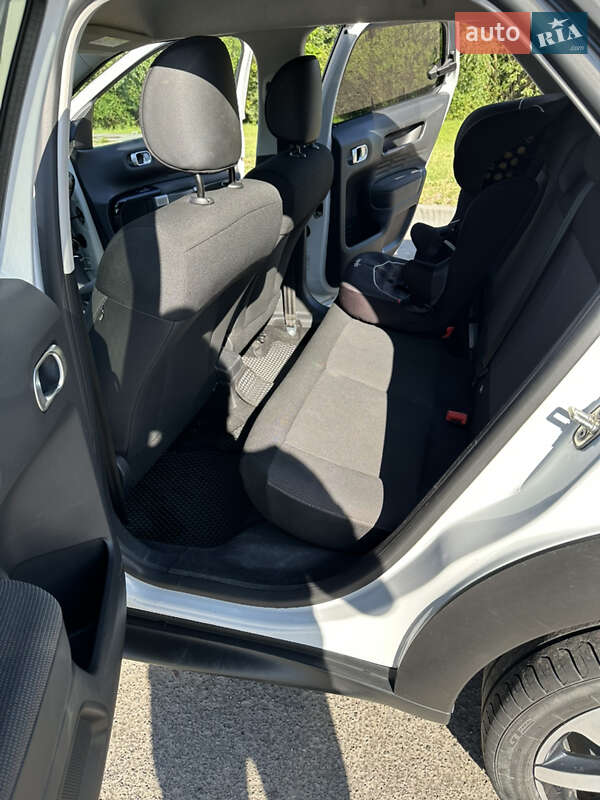 Внедорожник / Кроссовер Citroen C4 Cactus 2015 в Жовкве