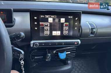 Внедорожник / Кроссовер Citroen C4 Cactus 2017 в 