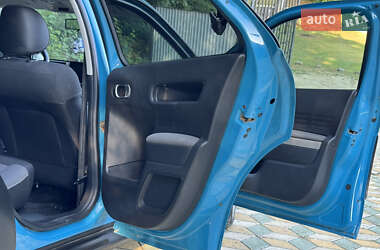 Внедорожник / Кроссовер Citroen C4 Cactus 2017 в 