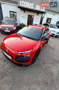 Внедорожник / Кроссовер Citroen C4 Cactus 2015 в 