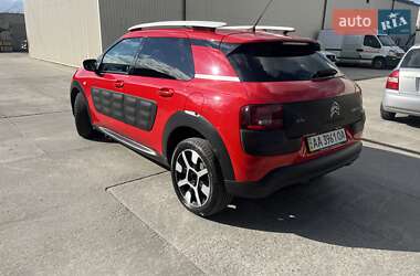 Внедорожник / Кроссовер Citroen C4 Cactus 2016 в 