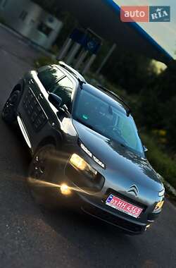 Внедорожник / Кроссовер Citroen C4 Cactus 2016 в 