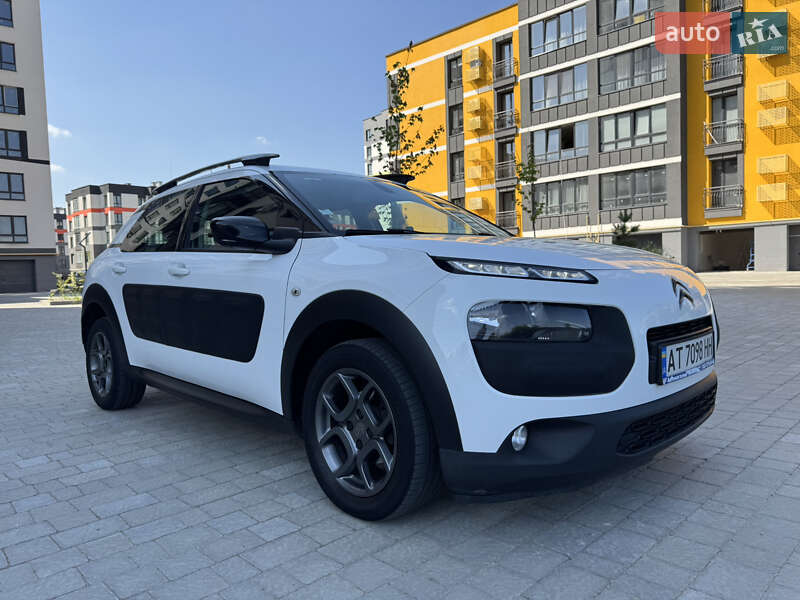 Внедорожник / Кроссовер Citroen C4 Cactus 2015 в Ивано-Франковске