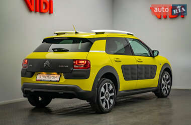 Внедорожник / Кроссовер Citroen C4 Cactus 2016 в 