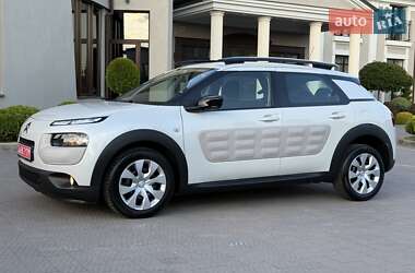 Внедорожник / Кроссовер Citroen C4 Cactus 2016 в 