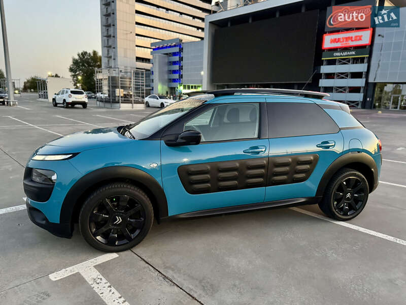 Внедорожник / Кроссовер Citroen C4 Cactus 2018 в Киеве