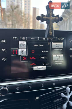 Внедорожник / Кроссовер Citroen C4 Cactus 2014 в 