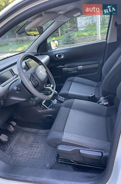 Внедорожник / Кроссовер Citroen C4 Cactus 2014 в 