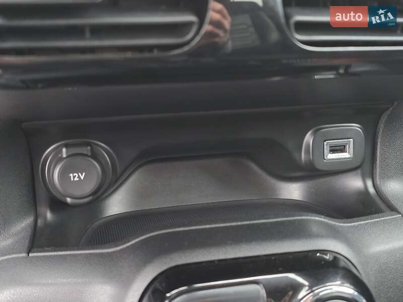 Внедорожник / Кроссовер Citroen C4 Cactus 2016 в Хмельницком