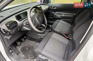 Внедорожник / Кроссовер Citroen C4 Cactus 2015 в 