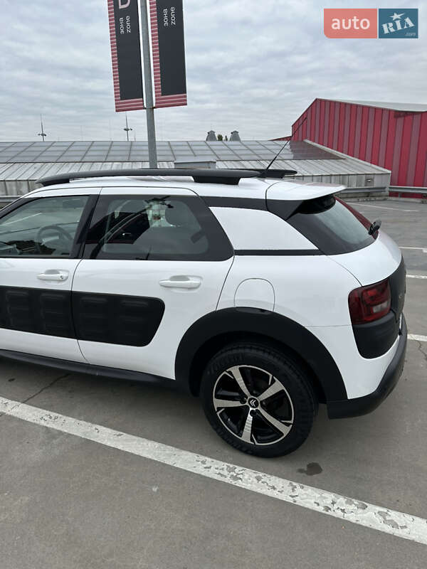 Внедорожник / Кроссовер Citroen C4 Cactus 2017 в Киеве