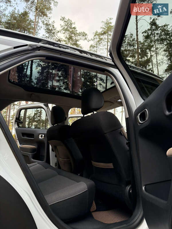 Позашляховик / Кросовер Citroen C4 Cactus 2014 в Києві фото 14 Позашляховик / Кросовер Citroen C4 Cactus 2014 в Києві
