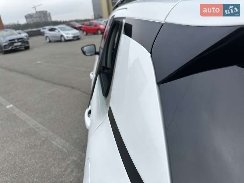 Позашляховик / Кросовер Citroen C4 Cactus 2018 в Києві фото 18 Позашляховик / Кросовер Citroen C4 Cactus 2018 в Києві