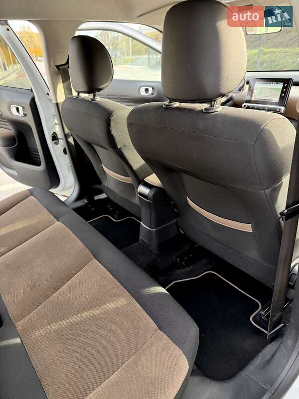 Позашляховик / Кросовер Citroen C4 Cactus 2017 в Києві фото 33 Позашляховик / Кросовер Citroen C4 Cactus 2017 в Києві