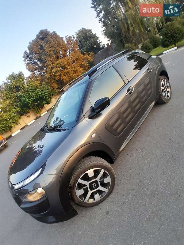 Внедорожник / Кроссовер Citroen C4 Cactus 2016 в Рогатине