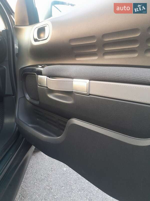 Внедорожник / Кроссовер Citroen C4 Cactus 2016 в Рогатине