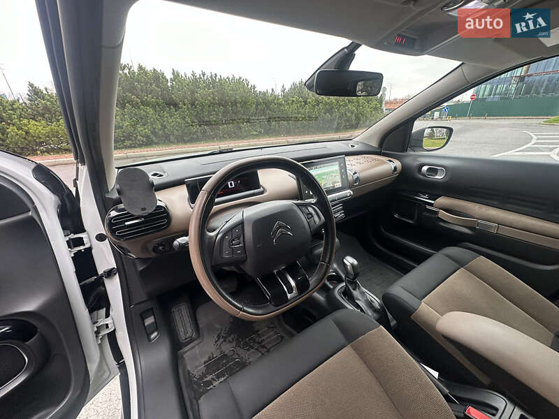 Позашляховик / Кросовер Citroen C4 Cactus 2017 в Києві