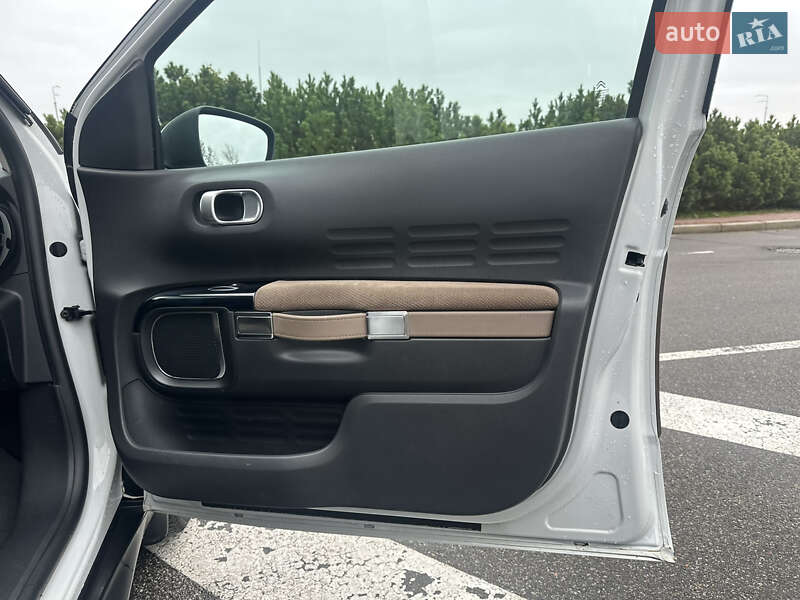 Позашляховик / Кросовер Citroen C4 Cactus 2017 в Києві