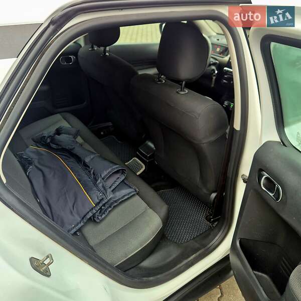 Внедорожник / Кроссовер Citroen C4 Cactus 2016 в Черновцах