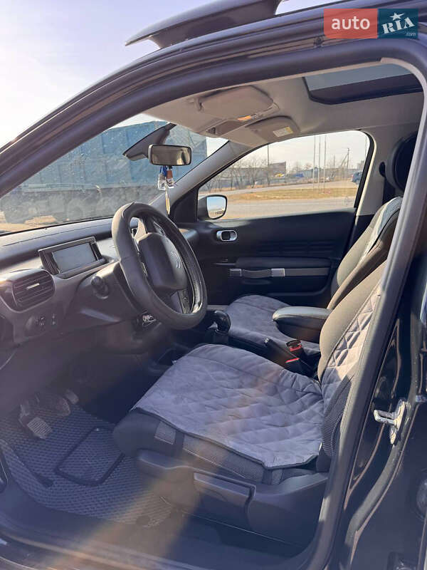 Внедорожник / Кроссовер Citroen C4 Cactus 2015 в Радехове