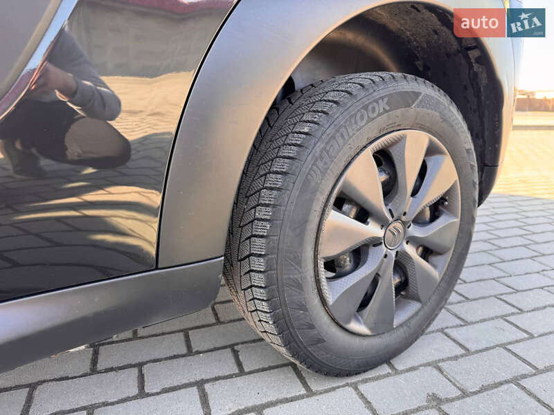 Внедорожник / Кроссовер Citroen C4 Cactus 2015 в Радехове