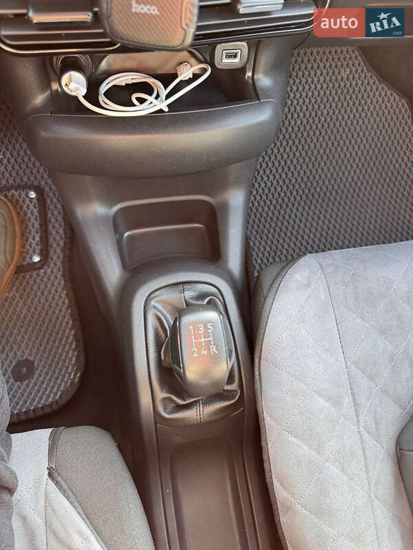 Внедорожник / Кроссовер Citroen C4 Cactus 2015 в Радехове