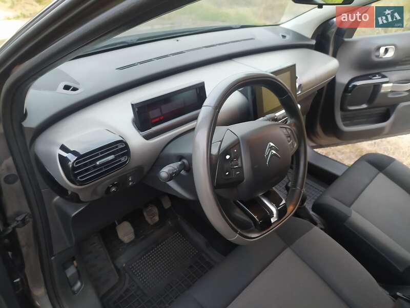 Внедорожник / Кроссовер Citroen C4 Cactus 2018 в Александровке