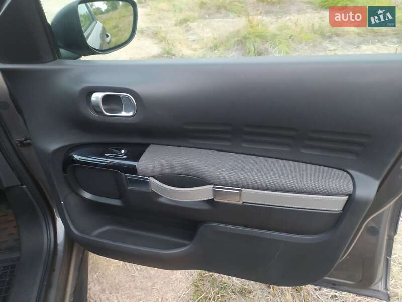 Внедорожник / Кроссовер Citroen C4 Cactus 2018 в Александровке