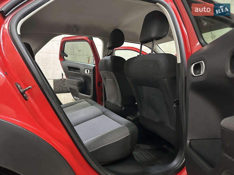 Внедорожник / Кроссовер Citroen C4 Cactus 2015 в Умани