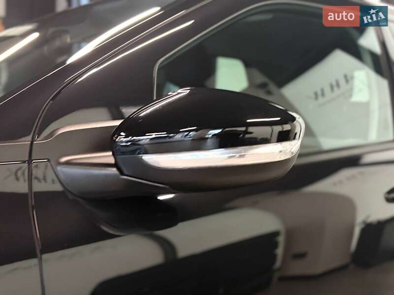 Внедорожник / Кроссовер Citroen C4 Cactus 2019 в Львове