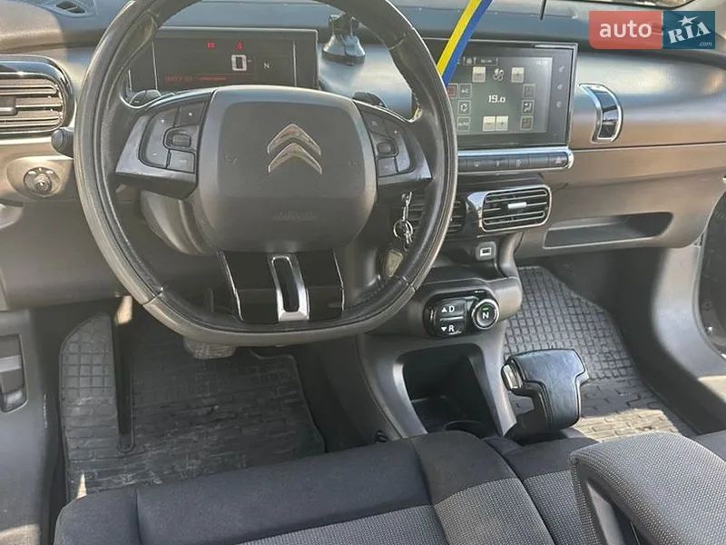 Citroen C4 Cactus 2015 VIN VF70B9HPGFE507183 фото оголошення 2 з 39