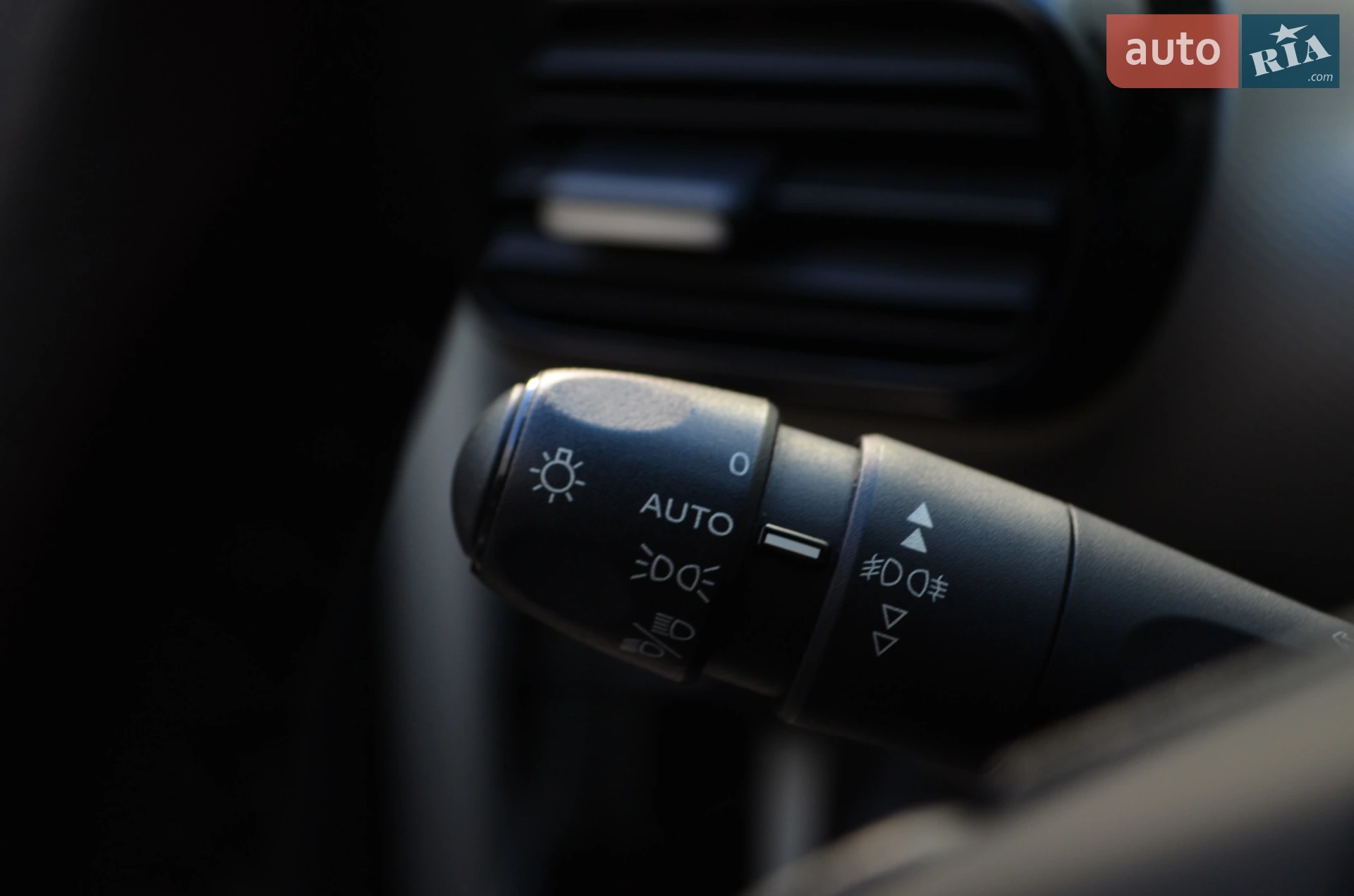 2019 Citroen C4 Cactus - мініатюра 31