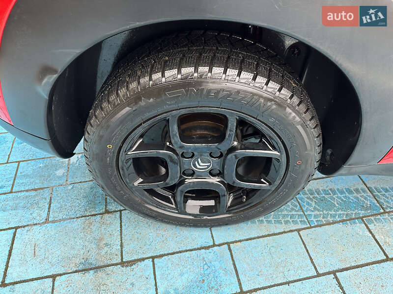 Внедорожник / Кроссовер Citroen C4 Cactus 2015 в Луцке фото 36 Внедорожник / Кроссовер Citroen C4 Cactus 2015 в Луцке