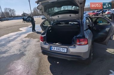 Позашляховик / Кросовер Citroen C4 Cactus 2015 в Києві