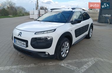 Позашляховик / Кросовер Citroen C4 Cactus 2015 в Новому Бузі