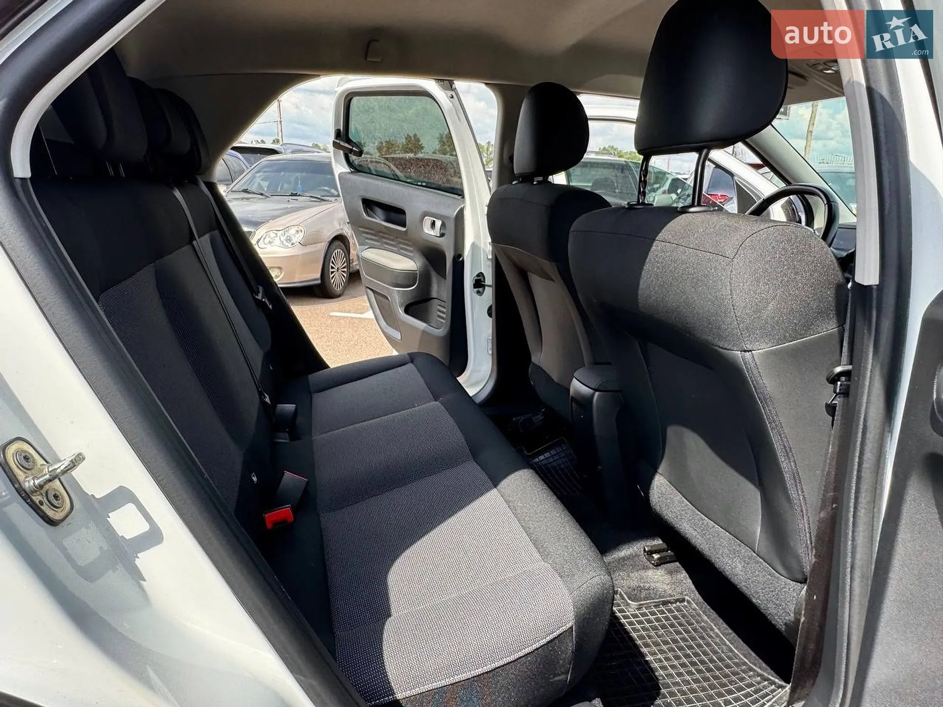 2020 Citroen C4 Cactus - мініатюра 21