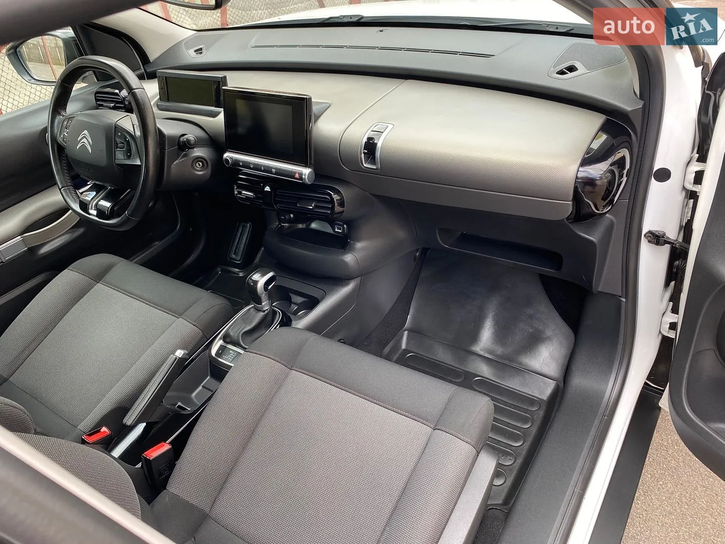2018 Citroen C4 Cactus - мініатюра 26