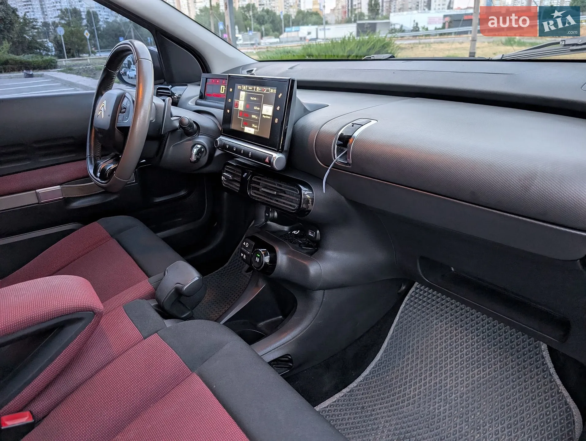 2016 Citroen C4 Cactus - мініатюра 21