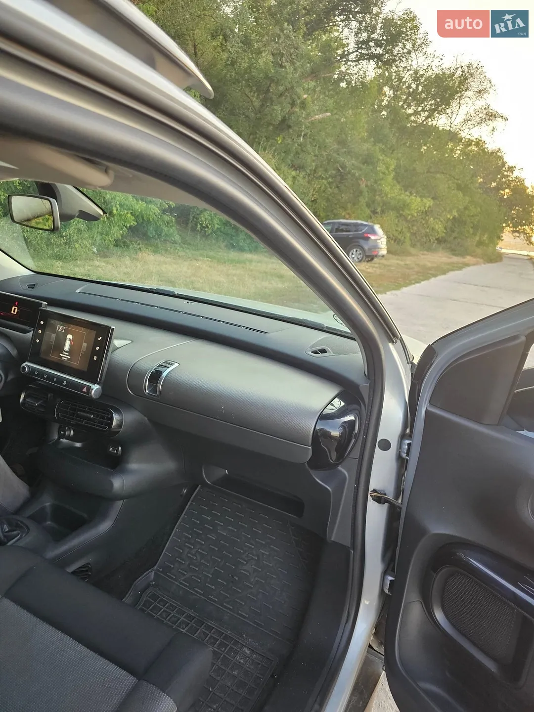 2016 Citroen C4 Cactus - мініатюра 14