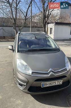 Микровэн Citroen C4 Picasso 2011 в 