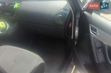 Микровэн Citroen C4 Picasso 2011 в 