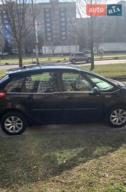 Микровэн Citroen C4 Picasso 2010 в 