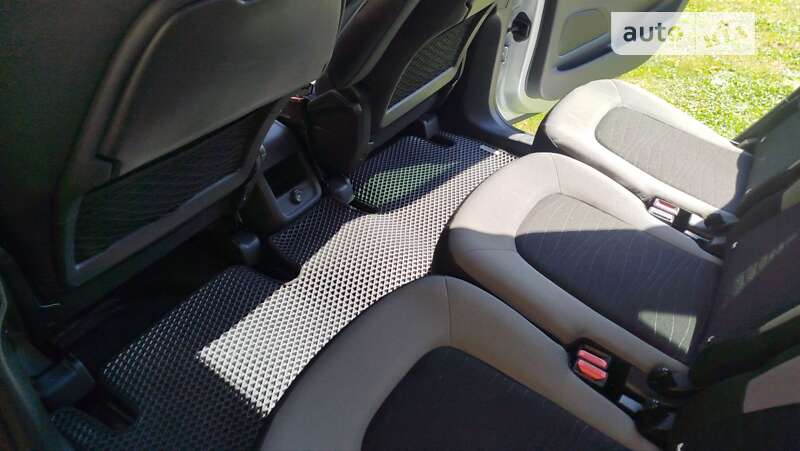 Мікровен Citroen C4 Picasso 2013 в Городку