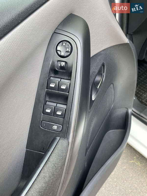 Микровэн Citroen C4 Picasso 2016 в Ровно фото 11 Микровэн Citroen C4 Picasso 2016 в Ровно