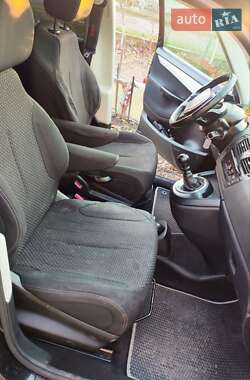 Микровэн Citroen C4 Picasso 2011 в 